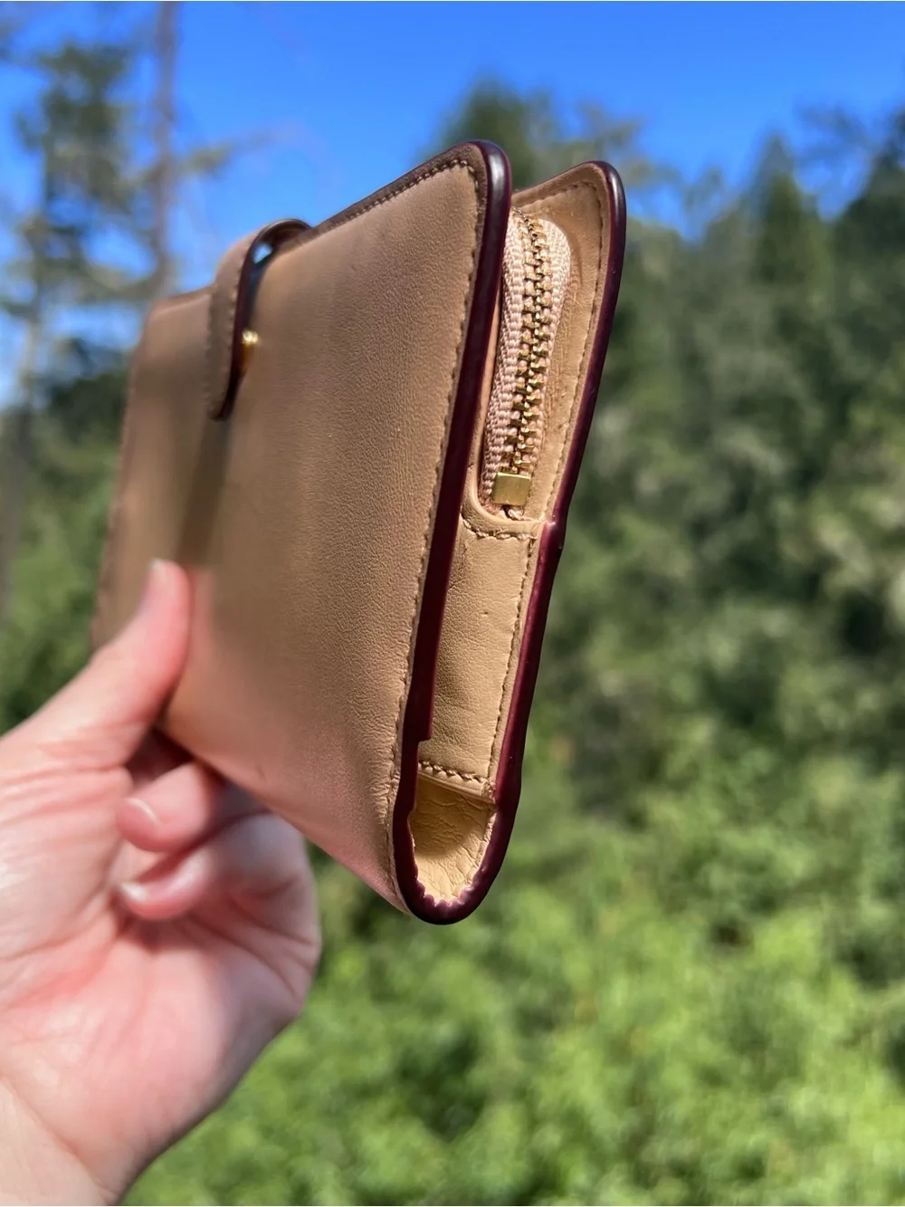 COACH Beige Brown Smooth Leather Bifold Wallet with Gold Hardware AUTHENTIC